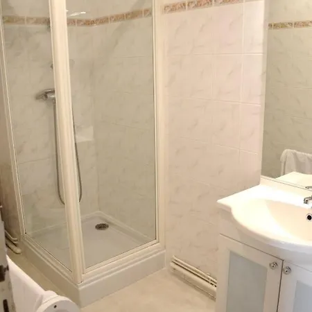 Location Pyrenees, Grand T4 Dans Petite Residence, Vue Panoramique, Centre Station Apartment *